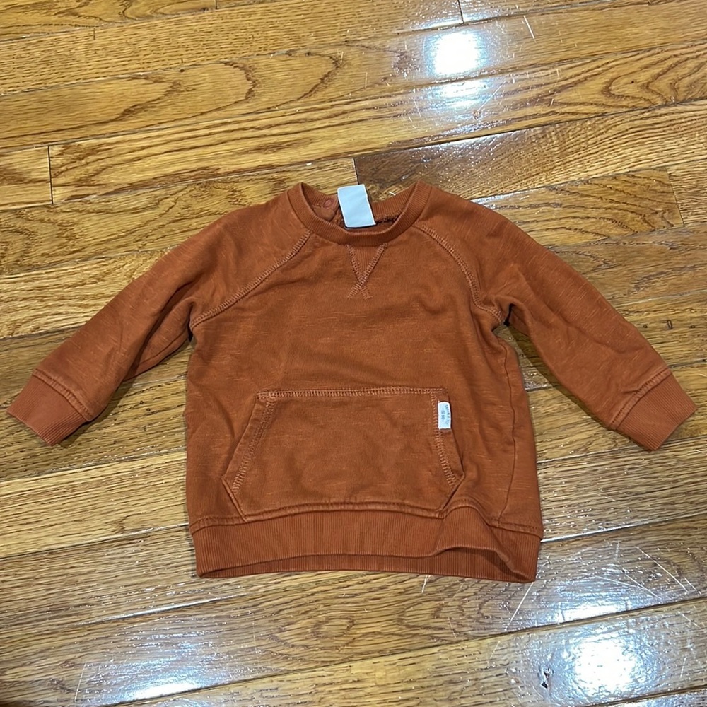 Infant sweater size 6-9 months